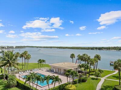 200 Intracoastal Place