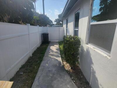 305 NW 4th Avenue, Delray Beach, FL 33444