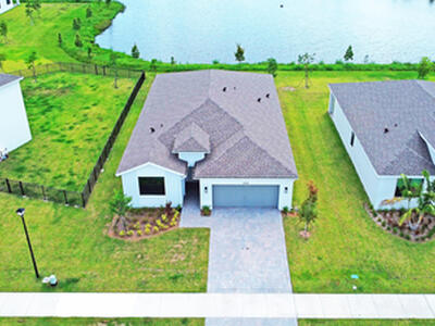 5929 SE Skyblue Circle, Stuart, FL 34997
