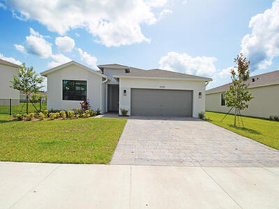5929 SE Skyblue Circle, Stuart, FL 34997