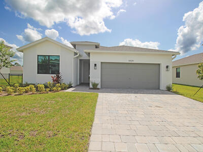 5929 SE Skyblue Circle, Stuart, FL 34997