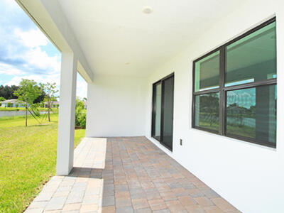 5929 SE Skyblue Circle, Stuart, FL 34997