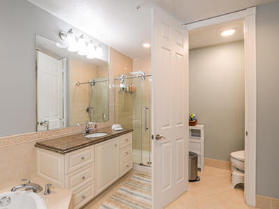 35 Harbour Isle Drive W, Fort Pierce, FL 34949