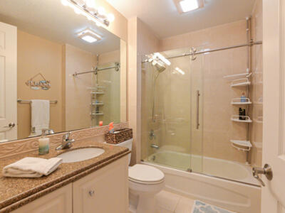 35 Harbour Isle Drive W, Fort Pierce, FL 34949