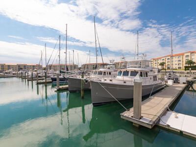 35 Harbour Isle Drive W, Fort Pierce, FL 34949