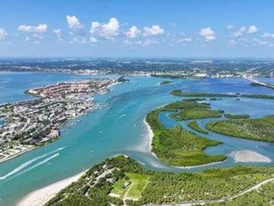 35 Harbour Isle Drive W, Fort Pierce, FL 34949