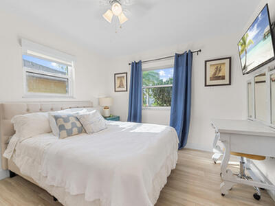 726 SE Seahouse Drive, Port Saint Lucie, FL 34983