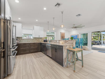 726 SE Seahouse Drive, Port Saint Lucie, FL 34983