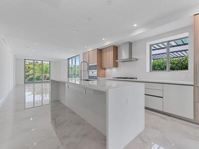 485 E Royal Palm Road, Boca Raton, FL 33432