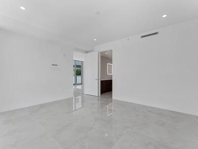 485 E Royal Palm Road, Boca Raton, FL 33432