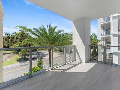 485 E Royal Palm Road, Boca Raton, FL 33432