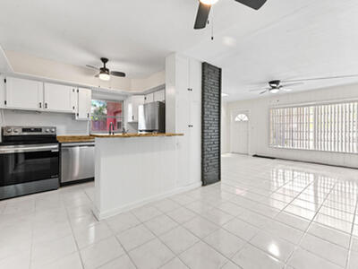 713 NE 17th Terrace, Fort Lauderdale, FL 33304