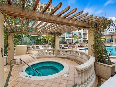 99 SE Mizner Boulevard, Boca Raton, FL 33432