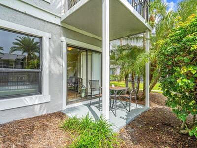 11863 Wimbledon Circle, Wellington, FL 33414