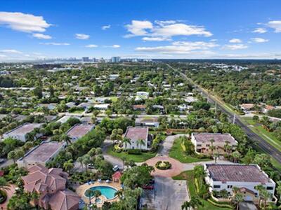 41 Uno Lago Drive, Juno Beach, FL 33408