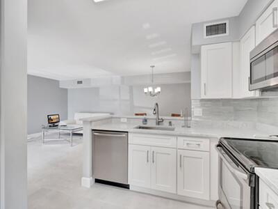 14895 Builtmore Way, Delray Beach, FL 33446