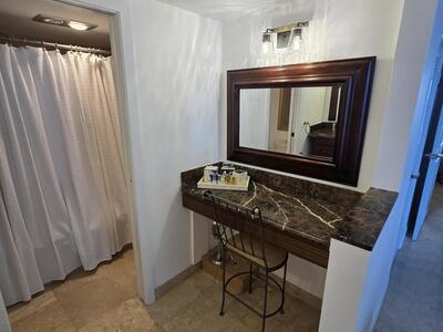 5460 N Ocean Drive, Riviera Beach, FL 33404