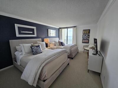 5460 N Ocean Drive, Riviera Beach, FL 33404