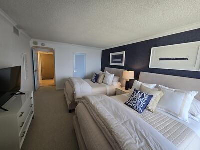 5460 N Ocean Drive, Riviera Beach, FL 33404