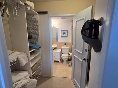 5460 N Ocean Drive, Riviera Beach, FL 33404