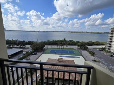 5460 N Ocean Drive, Riviera Beach, FL 33404