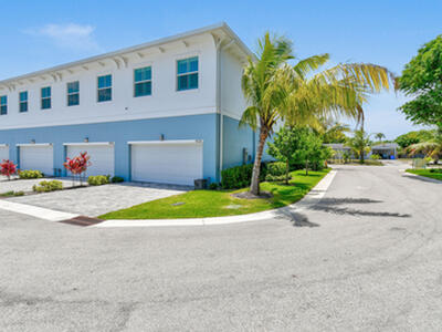 4650 SE Manatee Way, Stuart, FL 34997