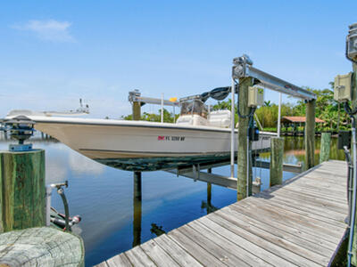 4650 SE Manatee Way, Stuart, FL 34997