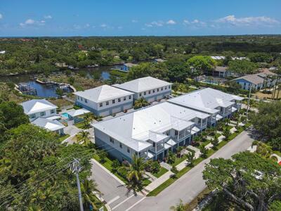 4650 SE Manatee Way, Stuart, FL 34997