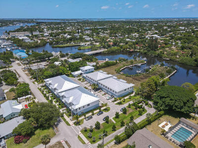 4650 SE Manatee Way, Stuart, FL 34997