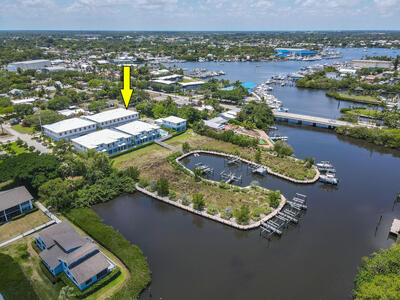 4650 SE Manatee Way, Stuart, FL 34997