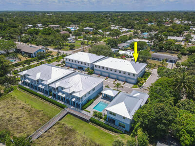 4650 SE Manatee Way, Stuart, FL 34997