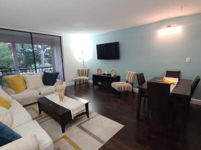 5220 Las Verdes Circle, Delray Beach, FL 33484