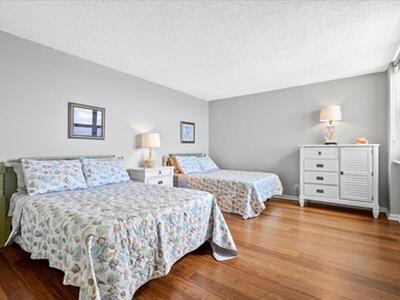 5420 N Ocean Drive, Singer Island, FL 33404