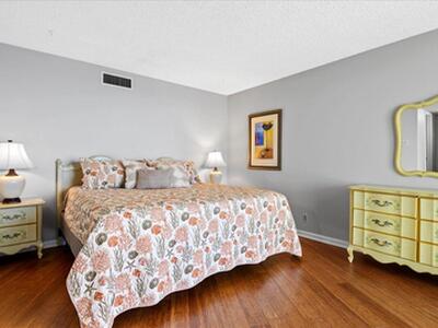 5420 N Ocean Drive, Singer Island, FL 33404