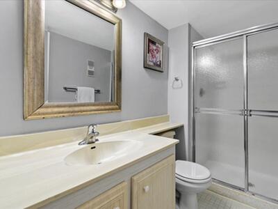 5420 N Ocean Drive, Singer Island, FL 33404