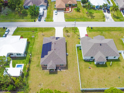 1767 SW Bellevue Avenue, Saint Lucie West, FL 34953