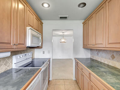 735 N Highpoint Boulevard N, Delray Beach, FL 33445