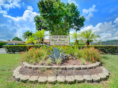 735 N Highpoint Boulevard N, Delray Beach, FL 33445