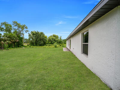 382 Mcarthur Boulevard, Lehigh Acres, FL 33974