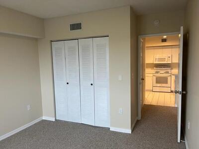 1590 S 42nd Circle, Vero Beach, FL 32967