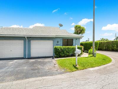 3947 Island Club Circle W