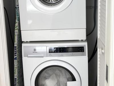 605 Oaks Drive, Pompano Beach, FL 33069