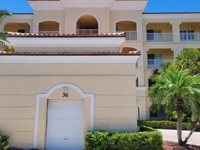 36 Harbour Isle Drive W