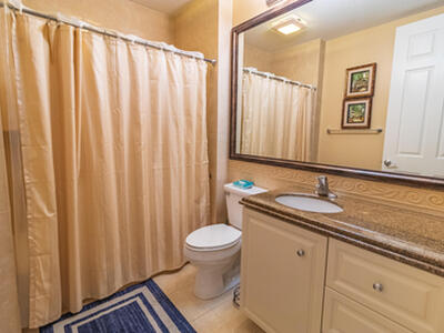 36 Harbour Isle Drive W, Fort Pierce, FL 34949