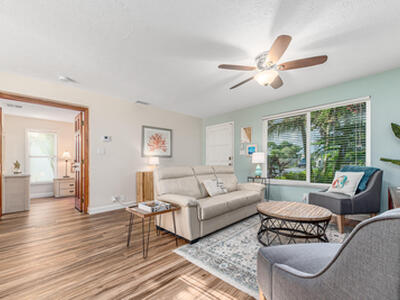 9026 SE Bobwhite Street, Hobe Sound, FL 33455