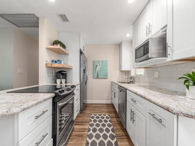 9026 SE Bobwhite Street, Hobe Sound, FL 33455