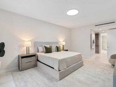 220 SE Mizner Boulevard, Boca Raton, FL 33432