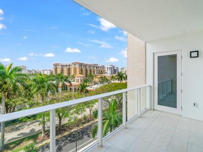 220 SE Mizner Boulevard, Boca Raton, FL 33432