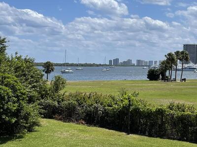 1660 Twelve Oaks Way, North Palm Beach, FL 33408