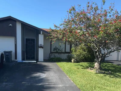 15729 Bottlebrush Circle